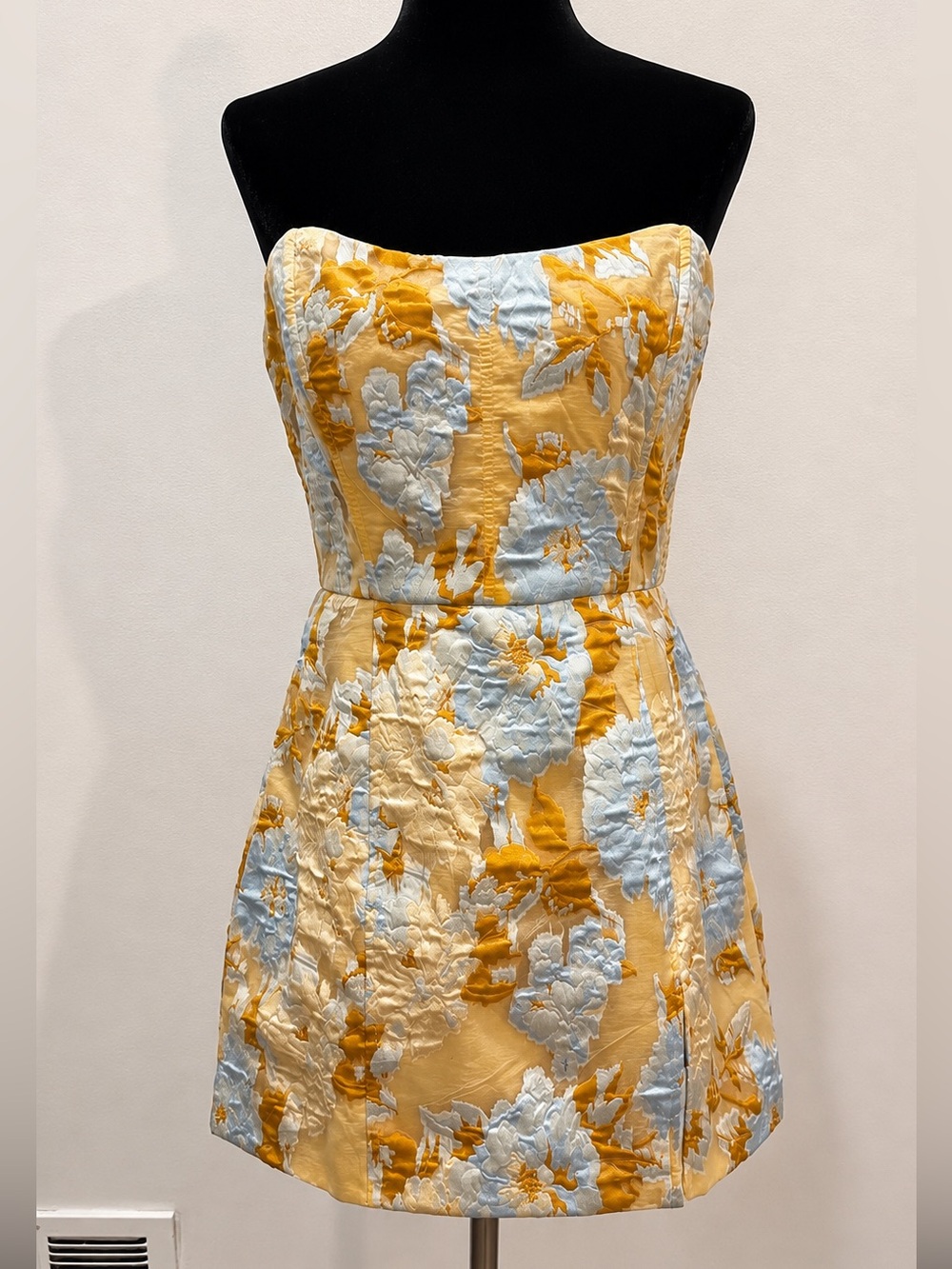 Showpo Strapless Floral Brocade Mini Dress – Size US 8